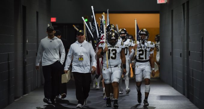 CHAMPS AGAIN! Gordon leaps ‘Lopes to claim second straight Texas sixman football title